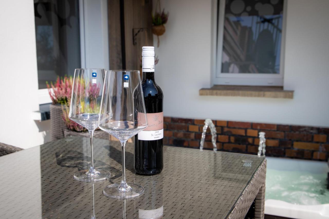 Unterschlupf Radeberg Mit Garten & Whirlpool Eksteriør billede