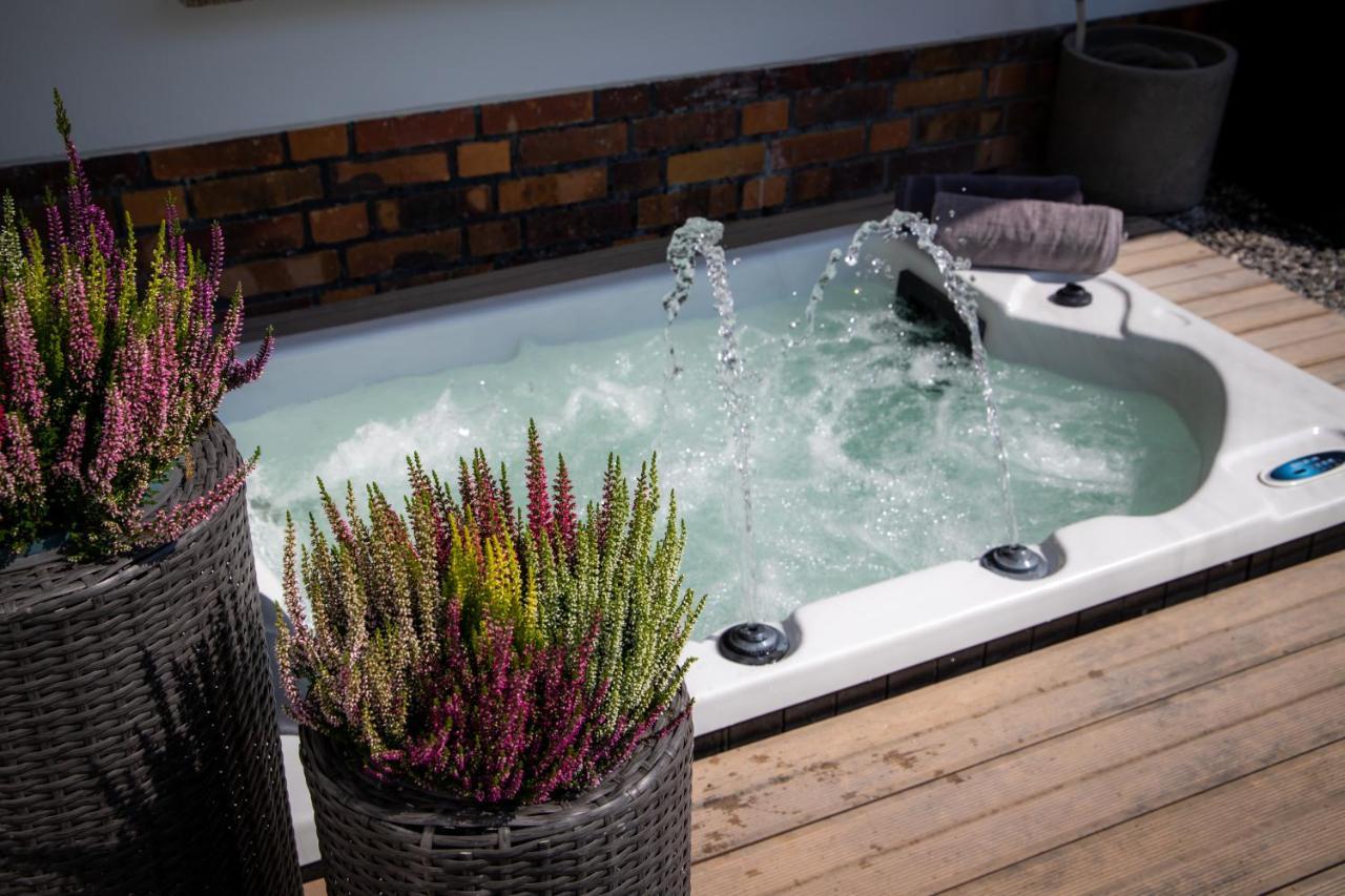 Unterschlupf Radeberg Mit Garten & Whirlpool Eksteriør billede